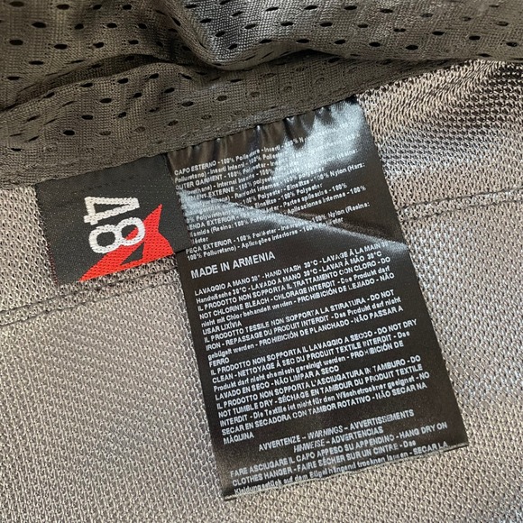 Dainese Men's Motorcycle Jacket Size 48 Gray Black Mesh Textile Armor Ready - Picture 11 of 13